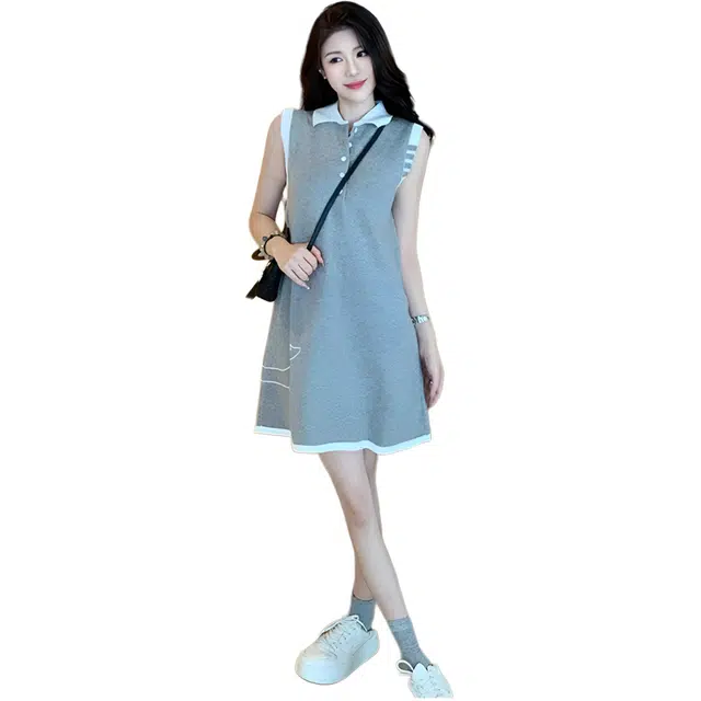 敲模女孩 学院风简约翻领冰丝薄款针织裙卡通刺绣中长款上衣无袖连衣裙 女款