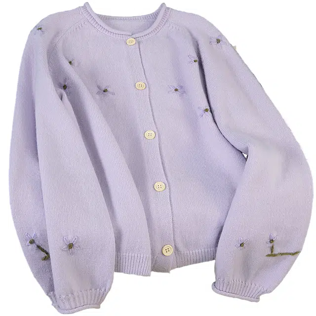 她池 文艺风圆领单排扣立体花朵装饰减龄插肩长袖针织衫 女款