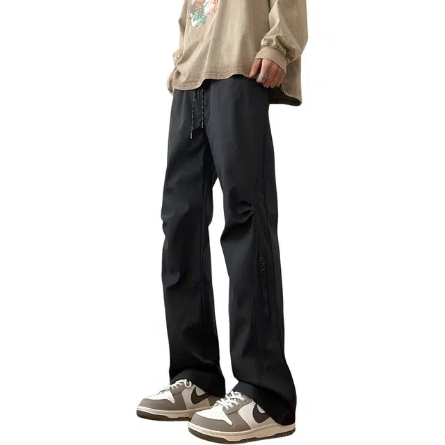 八哥 美式高街侧拉链褶皱款防水户外机能冲锋纯色基础款冰丝凉感宽松直筒垂直微喇休闲裤 男女同款