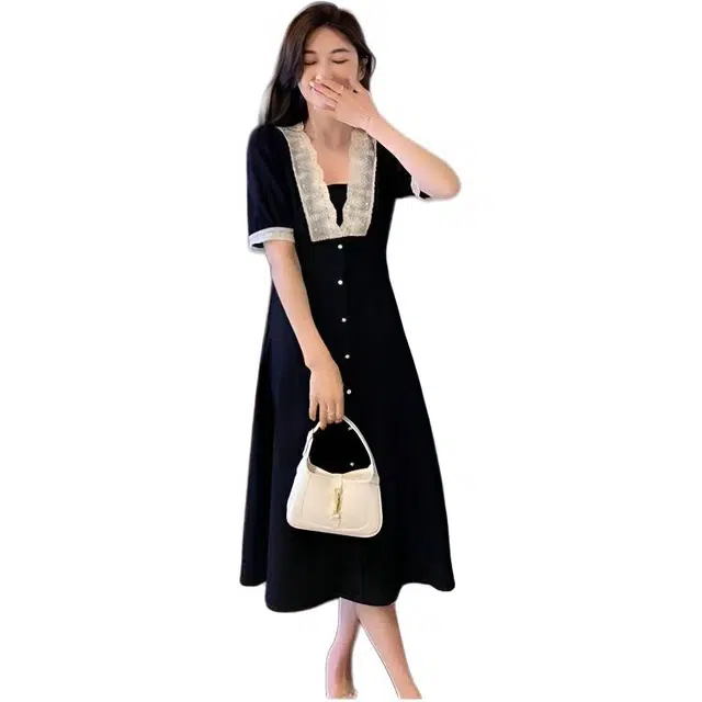 Kiki Clothing Boutique V