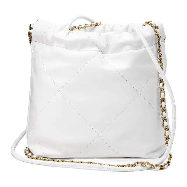 CHANEL 22Bag 24C Logo