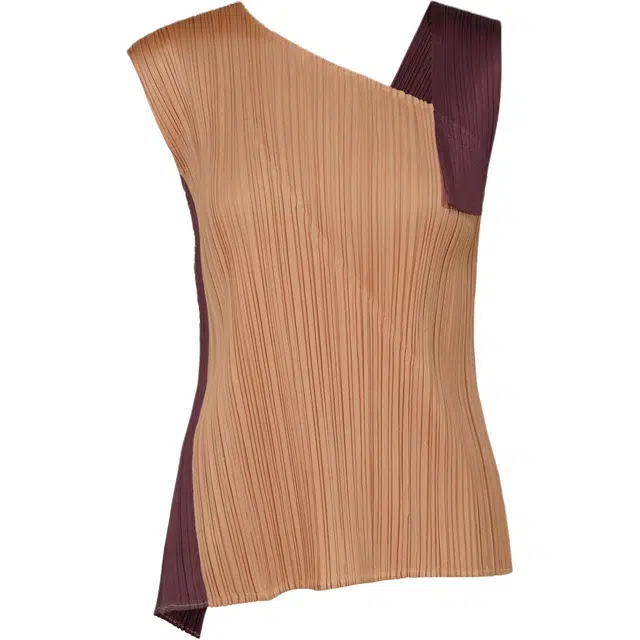 PLEATS PLEASE ISSEY MIYAKE