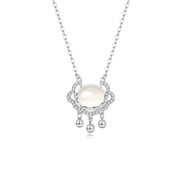 【鸿福顺遂】  周大生 平安锁新中式国风吉祥如意祥云长命锁铃铛转运珠优雅时尚经典设计温柔日常百搭#好运天然 玉髓 项链 男女同款情侣款