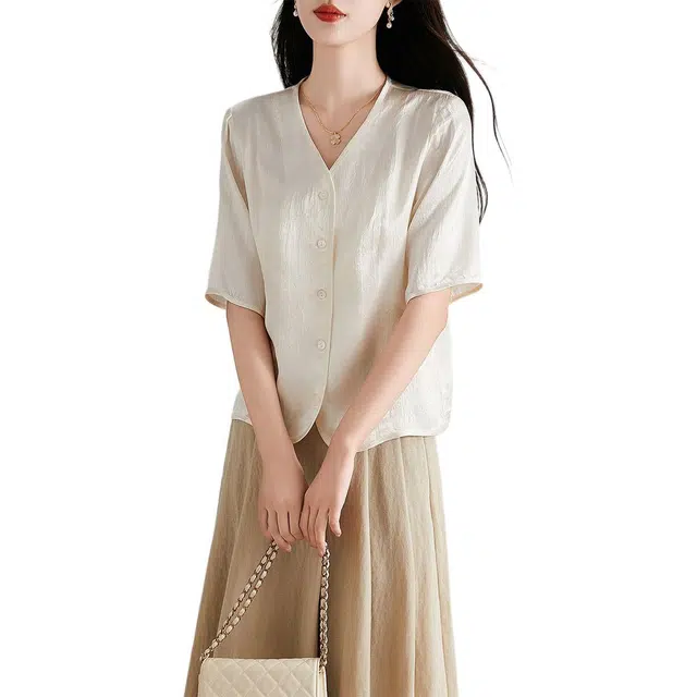 Kiki Clothing Boutique V