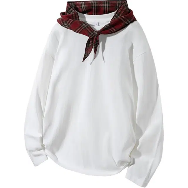 CASTLE WOODS t T