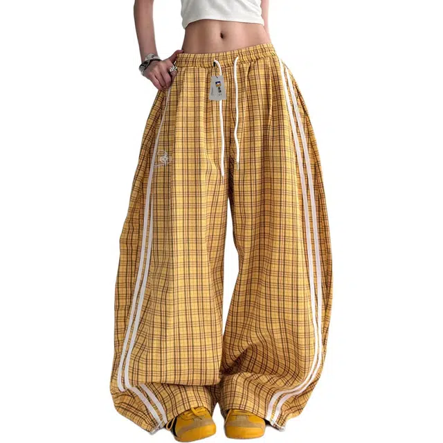 地界二 美式潮牌复古格纹拼接阔腿弯刀裤男街舞嘻哈慵懒宽松运动裤复古格纹拼接阔腿格子青春活力风中腰长裤休闲裤 男款