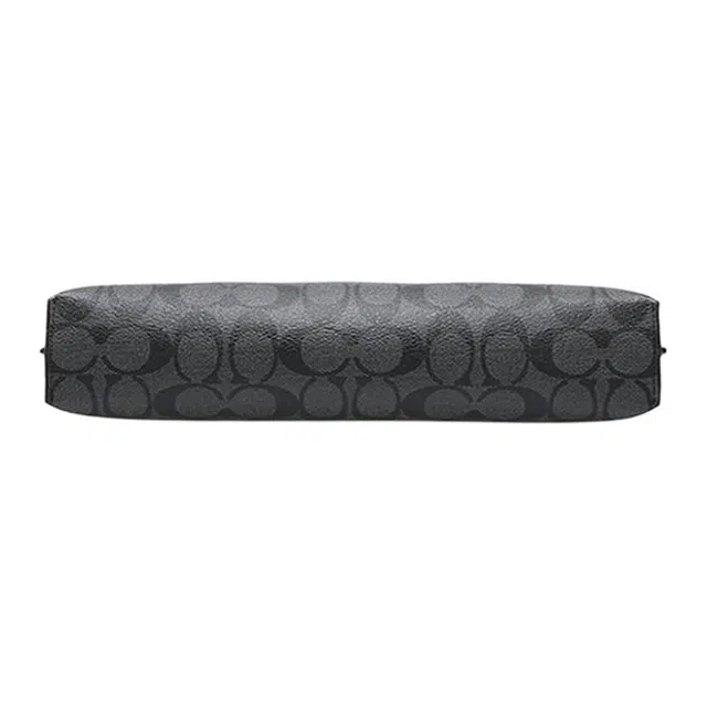 COACH Pouch 30 Logo