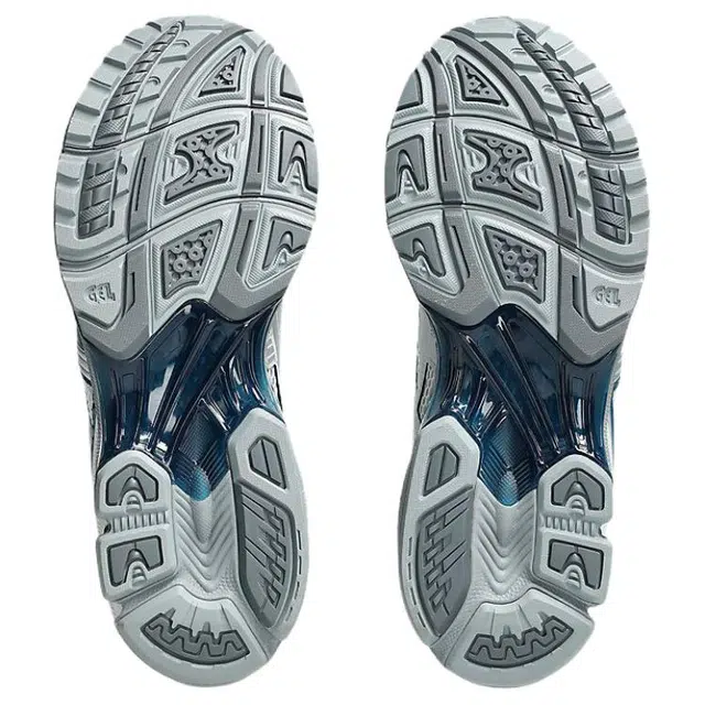 ASICS Gel-Kayano 14