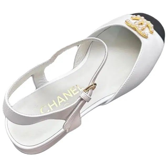 CHANEL 25P C