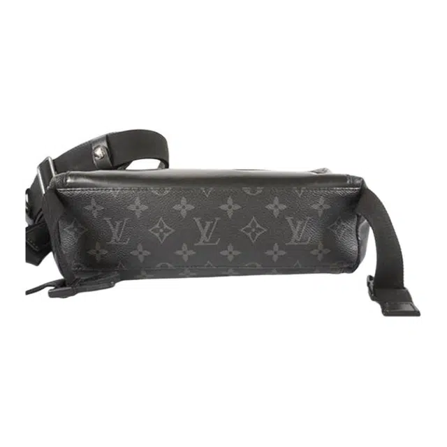 LOUIS VUITTON Voyager