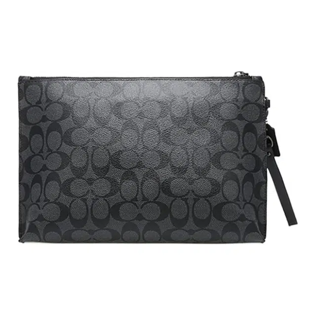 COACH Pouch 30 Logo