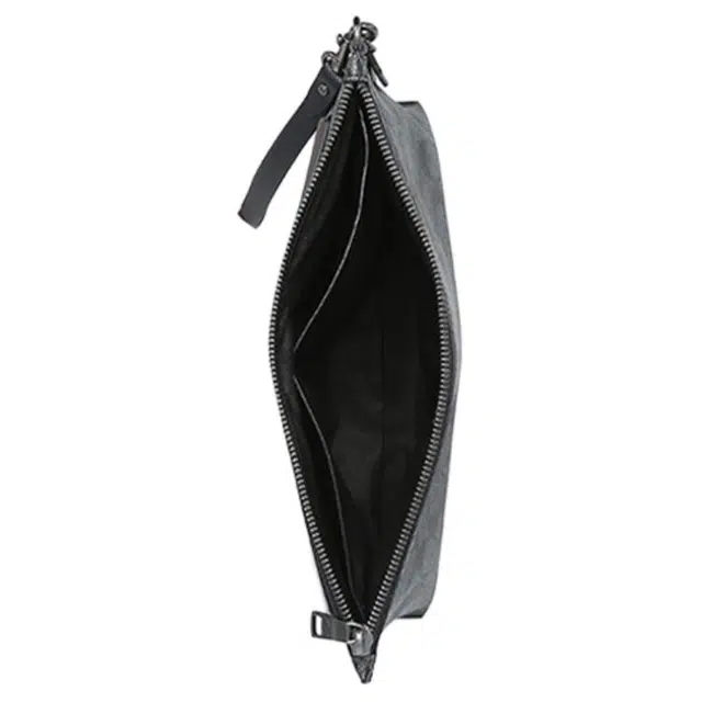 COACH Pouch 30 Logo