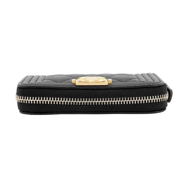 CHANEL LEBOY21K Logo