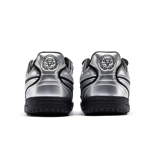 ANTA SNEAKERVERSE OFFSIDE