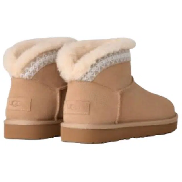 UGG CLASSIC ULTRA MINI