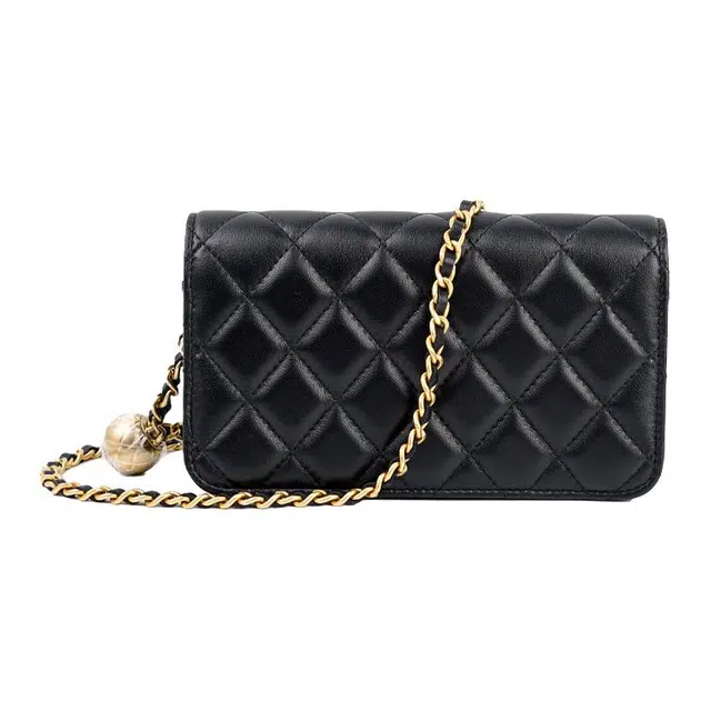 CHANEL WOC