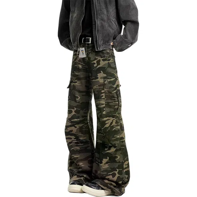 BLACK AT hiphop