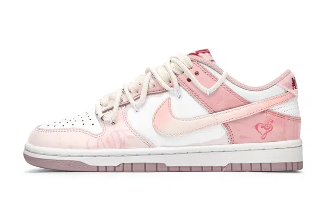 Nike Dunk Pink Velvet