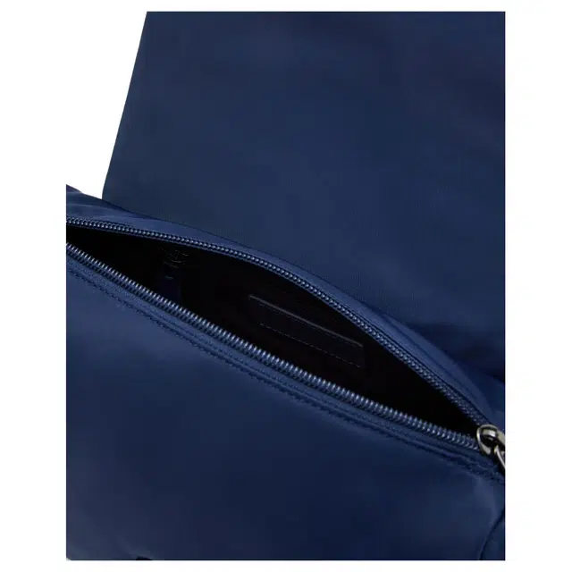 EMPORIO ARMANI ASV