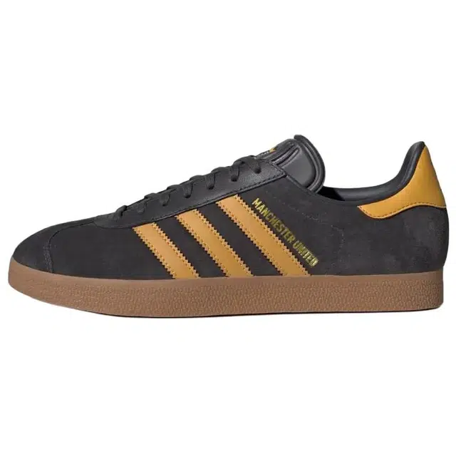 adidas originals Gazelle Manchester United