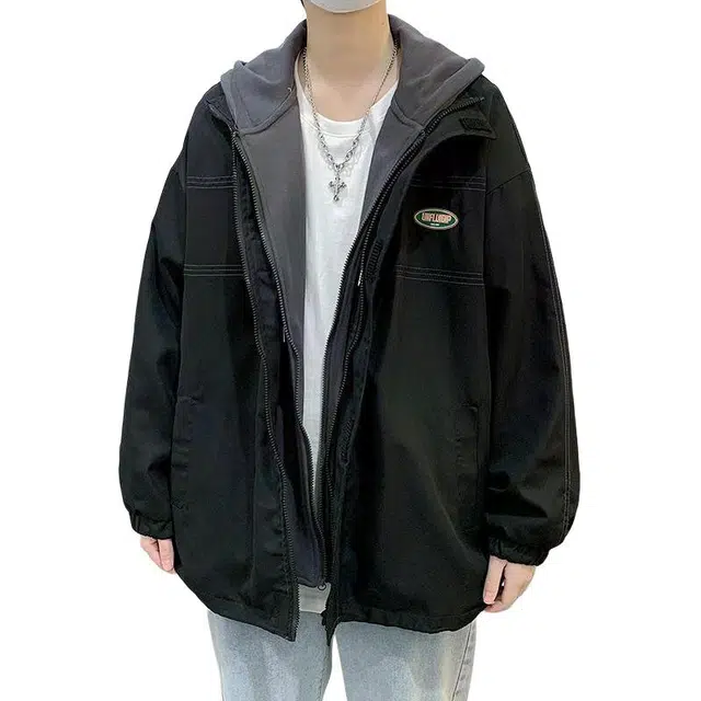 地界二 假两件春秋季潮牌休闲上衣工装连帽休闲纯色收口夹克外套 男款