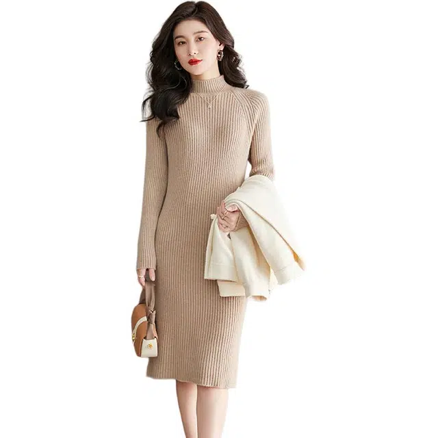 稻草人 时尚百搭半高领修身长袖内搭打底针织连衣裙 女款