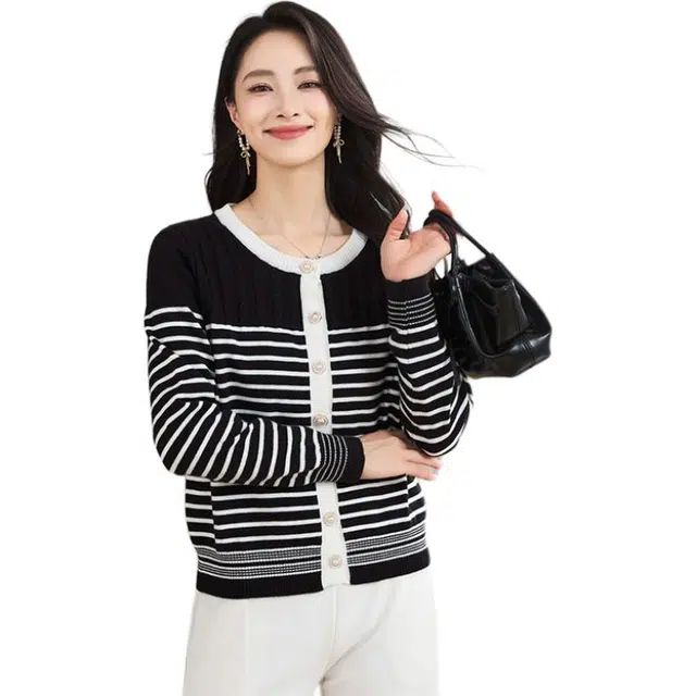 恒源祥 通勤时尚气质减龄显瘦圆领纽扣条纹开衫长袖针织衫 女款