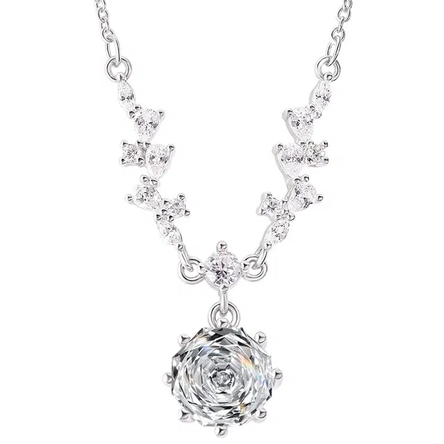 【爱情玫满|真爱永恒】 银千惠 在逃公主紫藤花臻爱不朽玫瑰一见钟情锁骨链小众轻奢高级满钻爆闪恋爱告白恋人礼赠吊坠 百搭 项链 女款