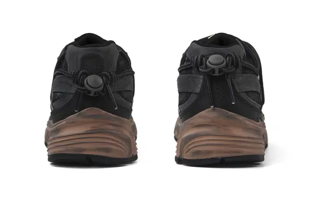 Nike Initiator