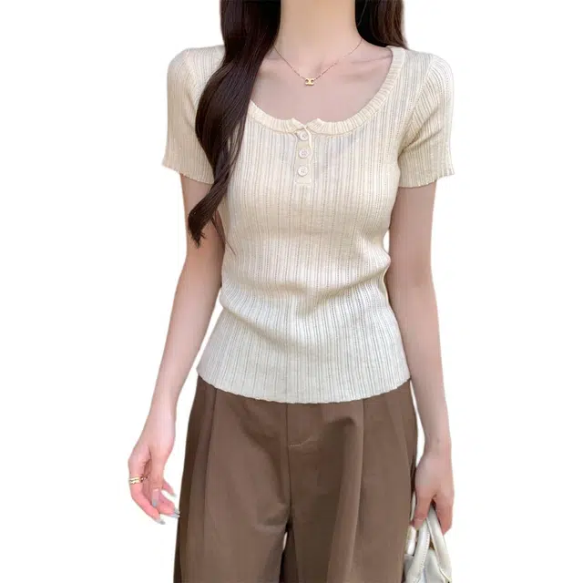 Kiki Clothing Boutique T