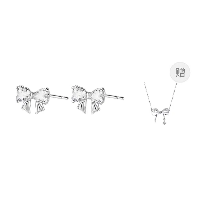 饰伴 缤纷蝶翼小巧温柔精致气质优雅 个性独特可爱少女系 小众设计日常百搭 #好运 合金 耳钉 女款