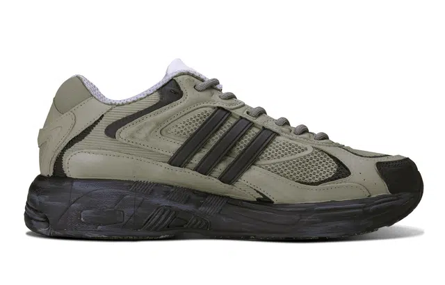 adidas Originals Response CL