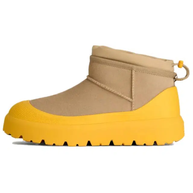 UGG CLASSIC ULTRA MINI