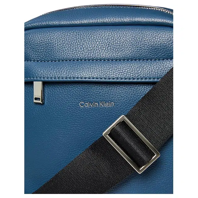 CALVIN KLEIN