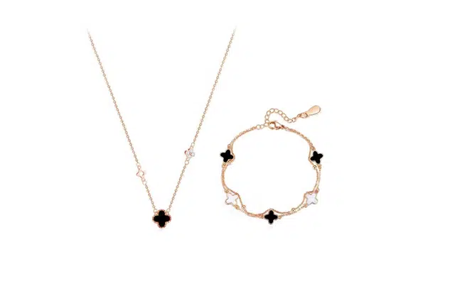 尚银福 浪漫四叶草系列 时尚优雅气质轻奢高级感 小清新森系新中式小众创意设计幸运草好运五花经典百搭锁骨链 合金 项链 女款