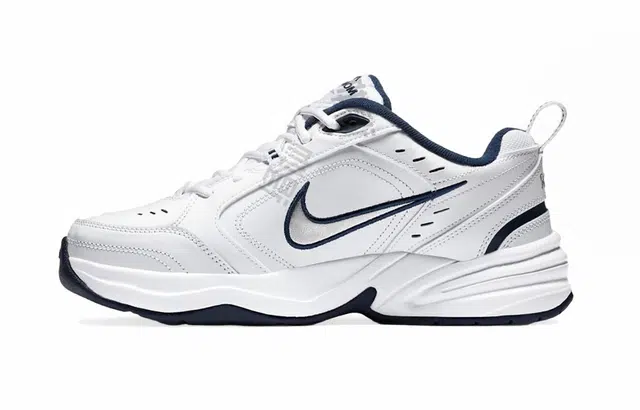 Nike Air Monarch 4