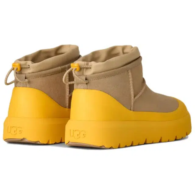 UGG CLASSIC ULTRA MINI