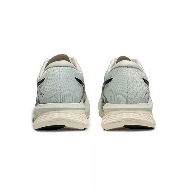 ASICS Magic Speed 3.0