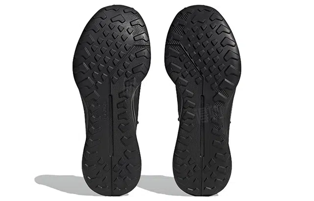 adidas Terrex Voyager 21