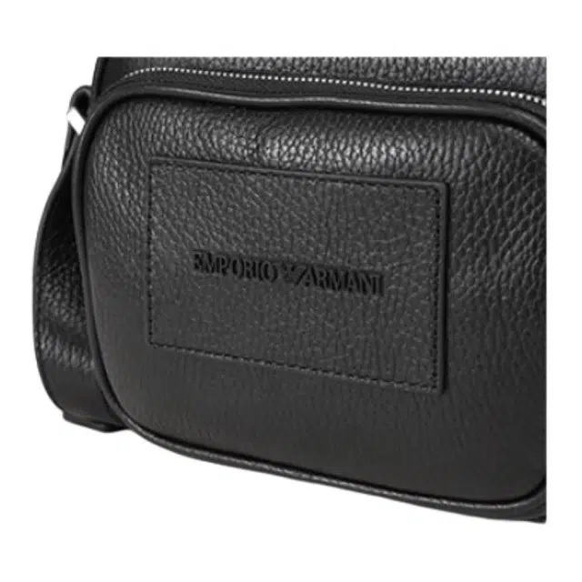 EMPORIO ARMANI EA
