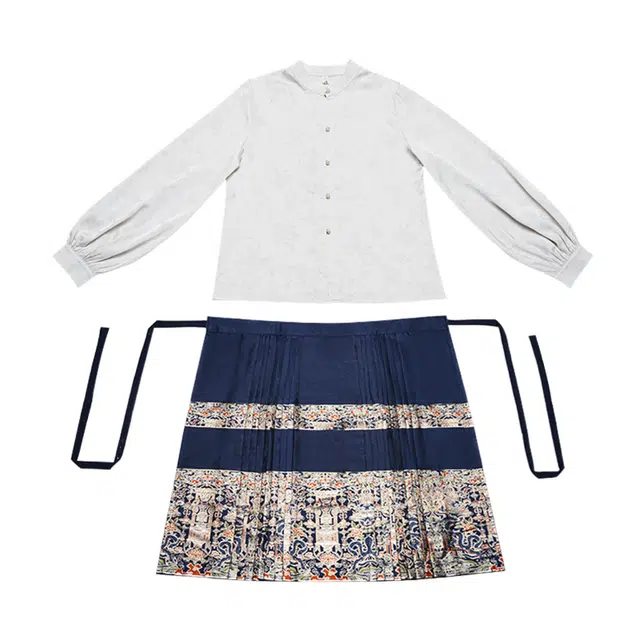 荟萃阁 新中式古典盘扣提花上衣一片式超大摆重工刺绣马面裙裙装套装 女款