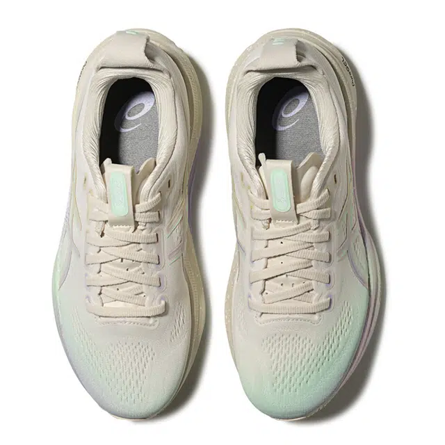 Asics GEL-KAYANO 32