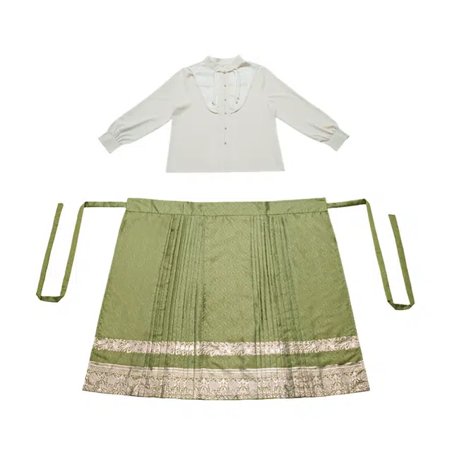 荟萃阁 新中式复古改良立领盘扣上衣一片式超大摆重工刺绣马面裙裙装套装 女款