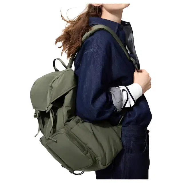 UNIQLO 24L