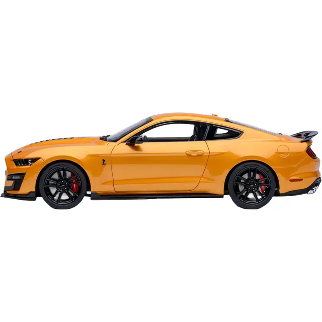 AUTOart 118 FORD MUSTANG SHELBY GT500