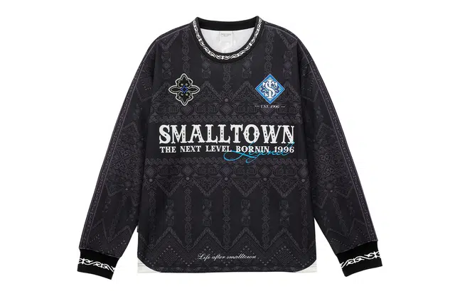 STK SMALL TOWN KID T