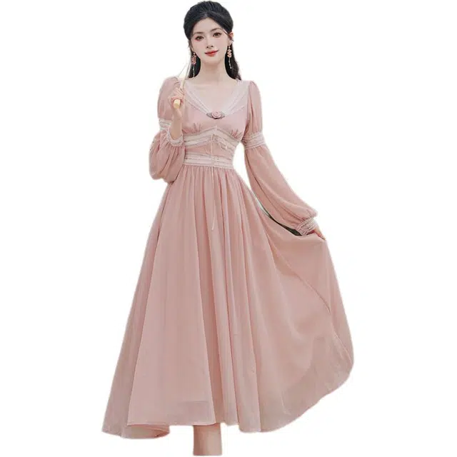 Kiki Clothing Boutique V