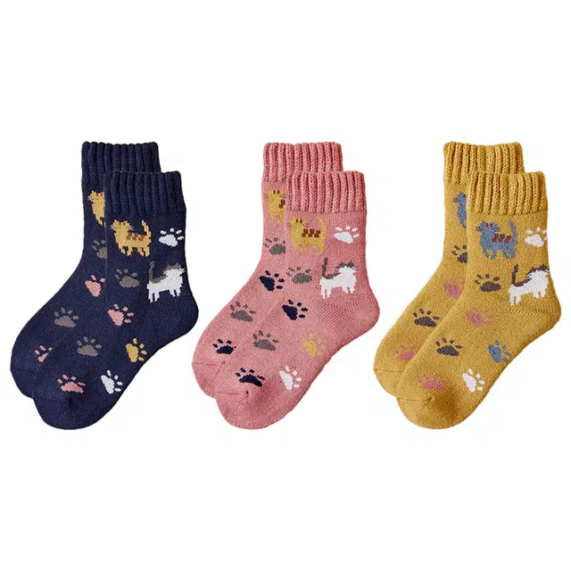 莫代尔 可爱卡通加厚保暖雪地袜防寒锁温优质面料袜子设计舒适亲肤柔软中筒袜 男女同款