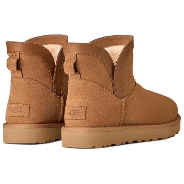 UGG Classic Novelty