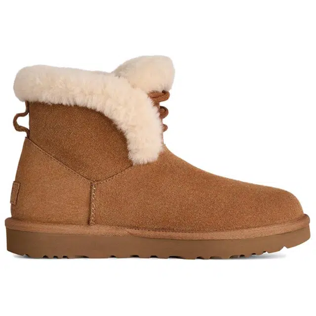 UGG Classic Novelty